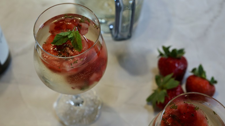 white wine spritzer in glass