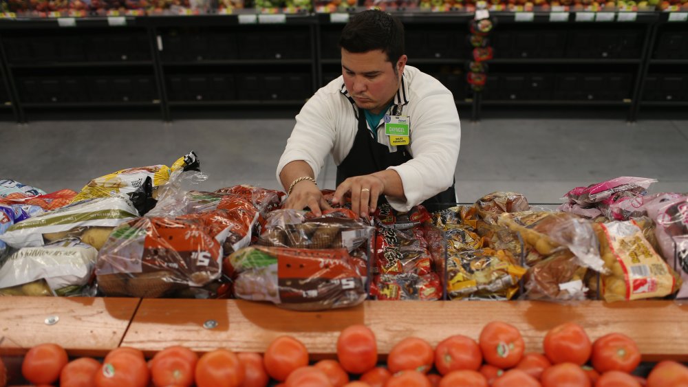 what grocery store workers really make