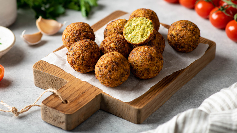 falafel balls full and half