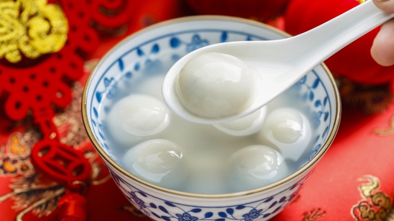 A bowl of sweet rice balls