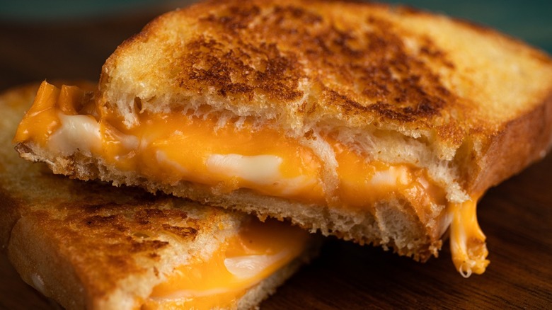 Grilled cheese sandwich