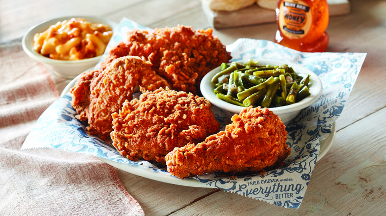 Plate of fried chicken 