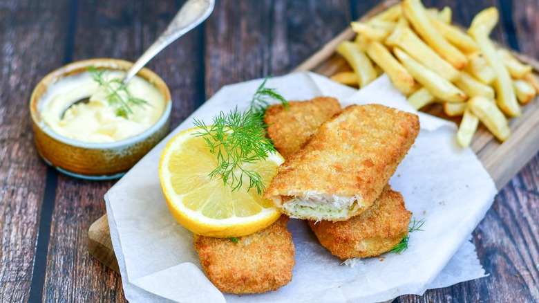 fried fish with fries