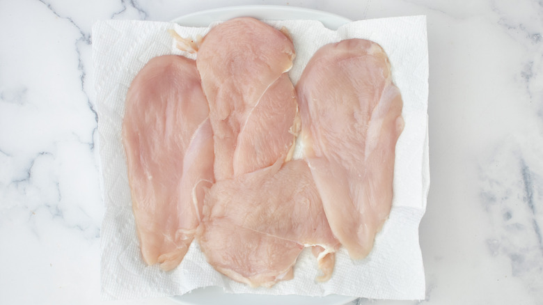 chicken breast on paper towel